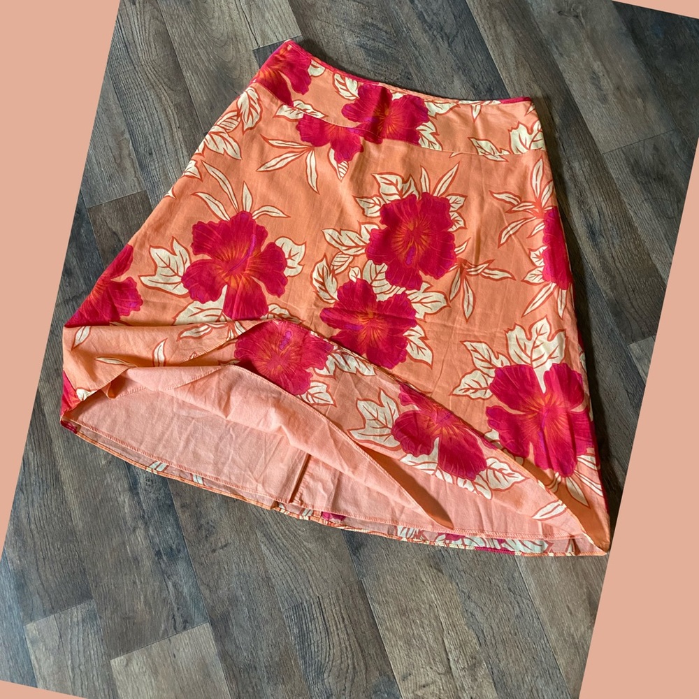 NY&Co beautiful floral skirt